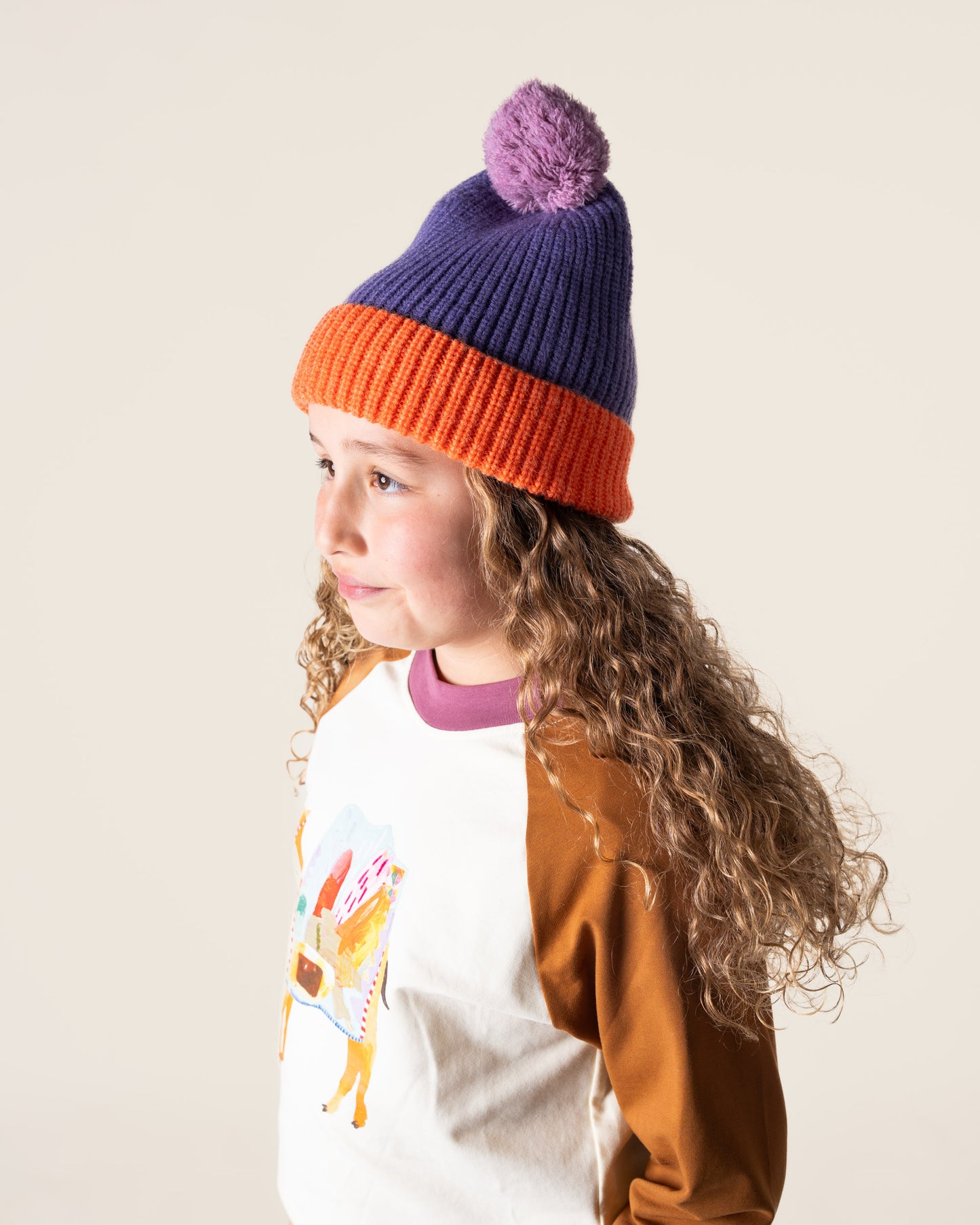 Raglan T-Shirt | Carmen the Camel